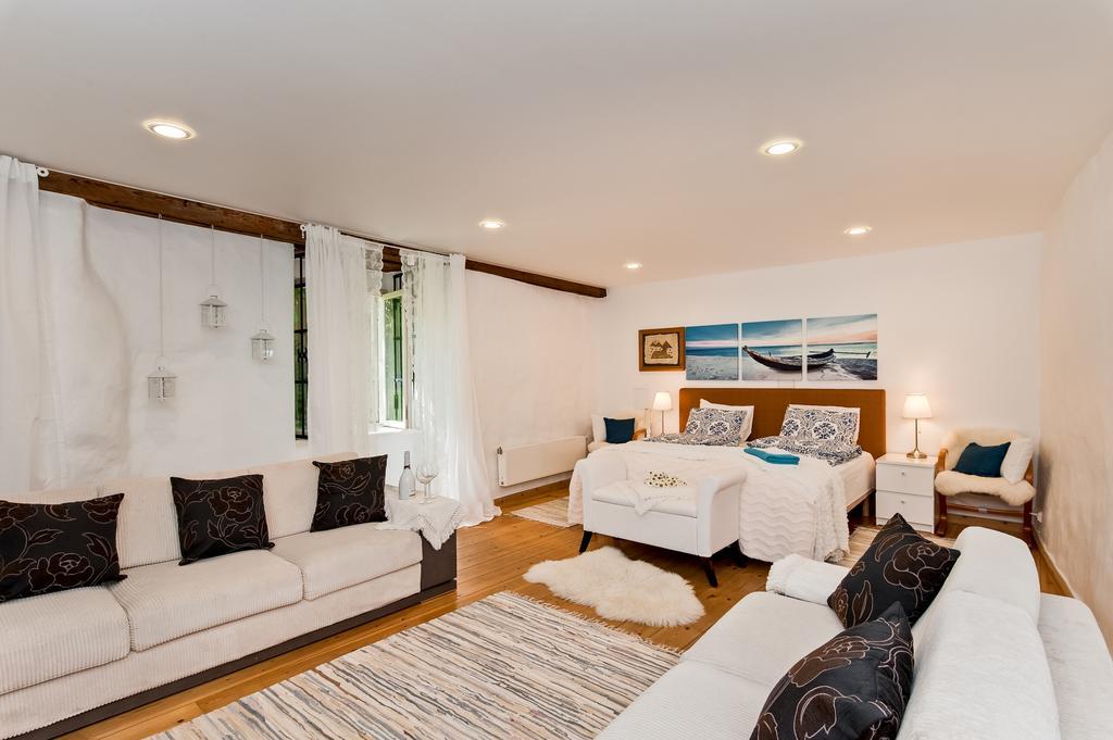 Old Town Central Apartment تالين المظهر الخارجي الصورة