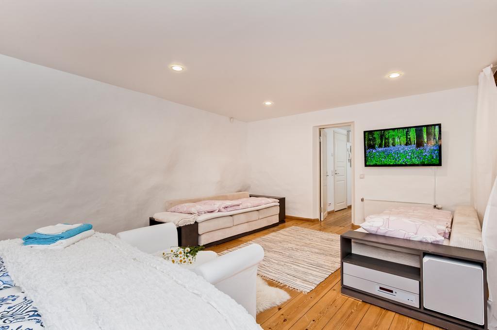 Old Town Central Apartment تالين المظهر الخارجي الصورة